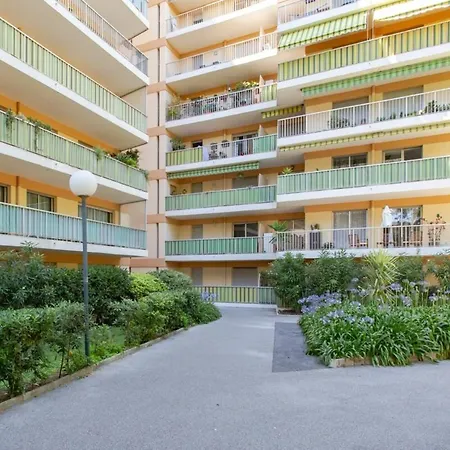 Furnished Studio With A Terrace & A Swimming Pool In A Charming Condominium Apartamento Antibes