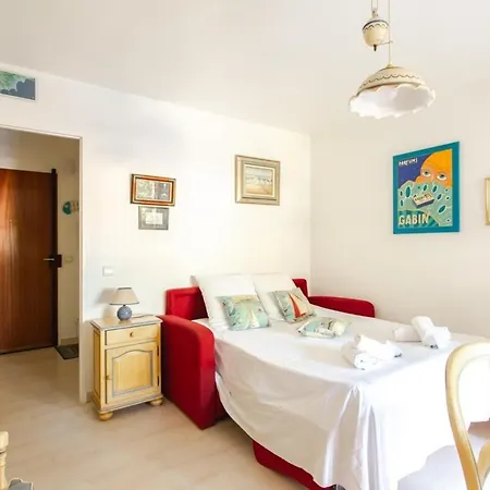 Apartamento Furnished Studio With A Terrace & A Swimming Pool In A Charming Condominium Antibes